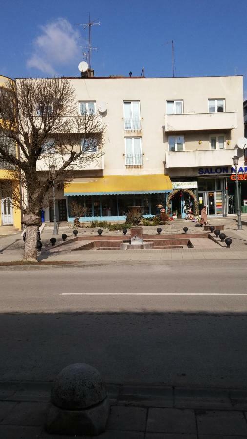 Apartman Lux Дарувар Экстерьер фото