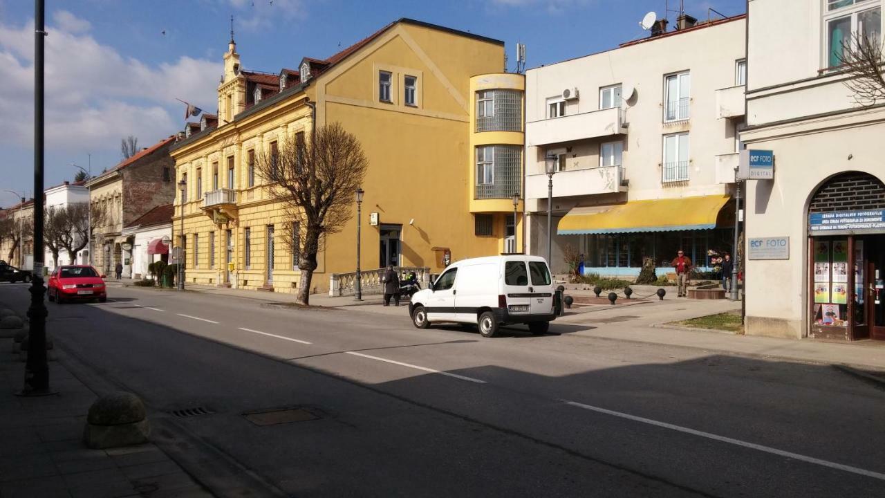 Apartman Lux Дарувар Экстерьер фото